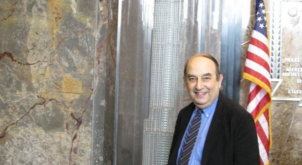 Massimo Di Forti dentro l'Empire State Building