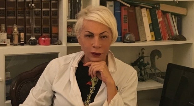 Comunali a Salerno, Castellana ci riprova: la dermatologa trans candidata con Sarno