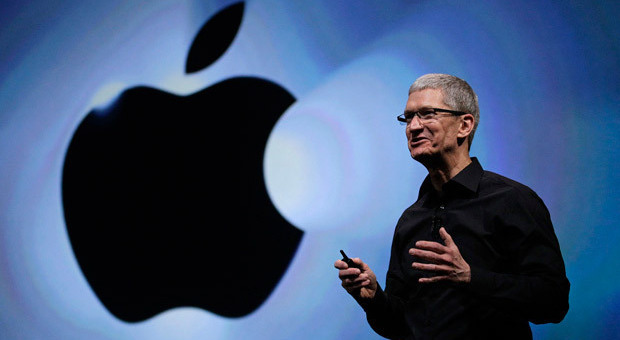 Apple, i primi cinque anni di Cook tra successi e incertezze