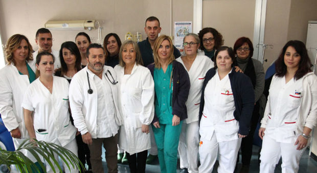 Foto di archivio tratta dal periodico "La Pagina". La dr.ssa Maria Grazia Proietti con il suo staff di Geriatria e Lungodegenza dell'Azienda Ospedaliera di Terni