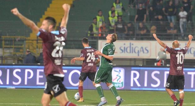 Rimonta choc della Salernitana l'Avellino cede 2-3 al Partenio