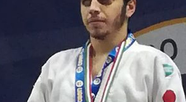 Terni, campione di judo escluso dalla gara perchè cieco: «Profonda ingiustizia, ho già gareggiato con i normodotati»