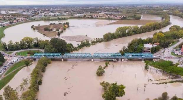 Il Piave sommerge le campagne