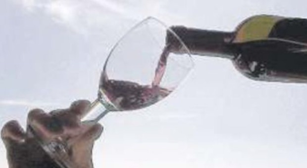 Truffa del vino nella Valle Telesina: ordini e assegni falsi, stanati gli autori