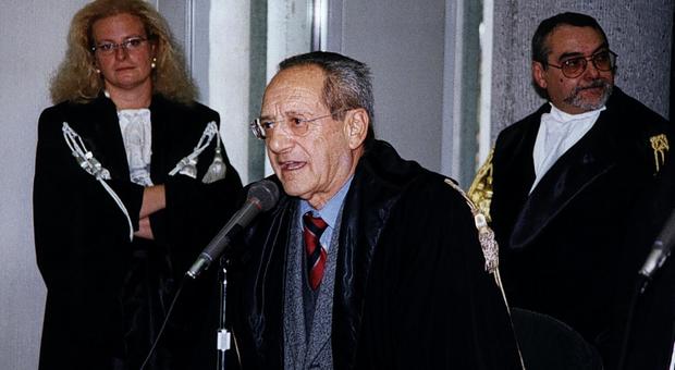 Il giudice Mario Fabbri con la toga di Procuratore di Belluno