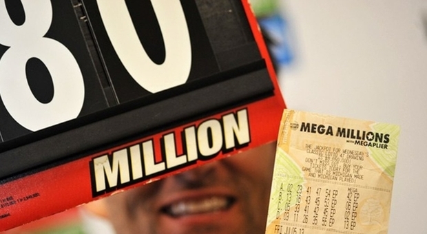 Vince 80 milioni alla lotteria e si separa: ora deve la metà del bottino all'ex moglie