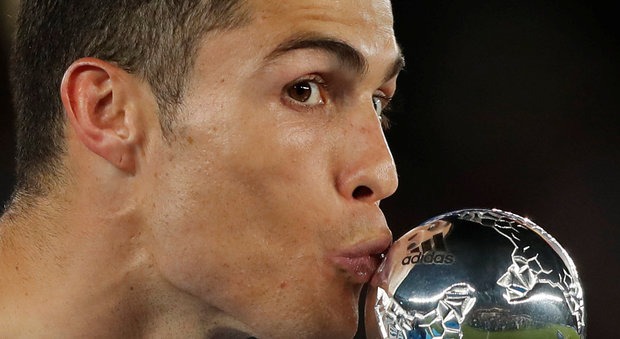 Ronaldo: «Mi piacerebbe chiudere la carriera al Real Madrid ma non dipende da me...»