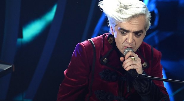 Sanremo 2020, Morgan e il misterioso sabotatore: «Consegnato all'orchestra uno spartito sbagliato»
