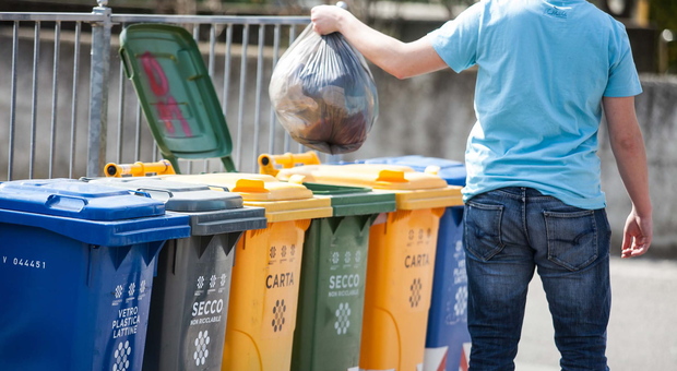 Le tariffe per raccolta differenziata dei rifiuti non caleranno: Contarina respinge le richieste della politica