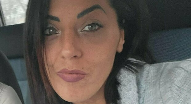 Samantha Migliore muore a 35 anni dopo un trattamento al seno fatto in casa: costitutita sedicente estetista