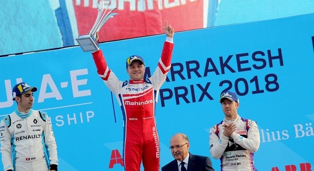 Rosenqvist sul podio di Marrakech tra Buemi (a sinistra) e Bird