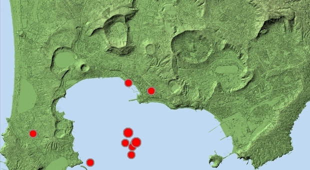 Campi Flegrei, sciame sismico in corso nel Golfo di Pozzuoli