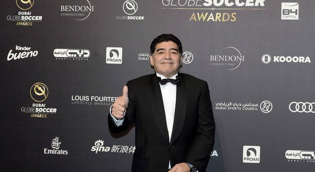 Bomba di Maradona, mozzarella di 4 chili per il ritorno del Pibe de Oro