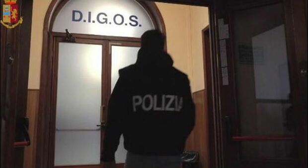 Terrorismo, blitz in tutta Italia: 4 arrestati, appartenevano a un'associazione neonazista