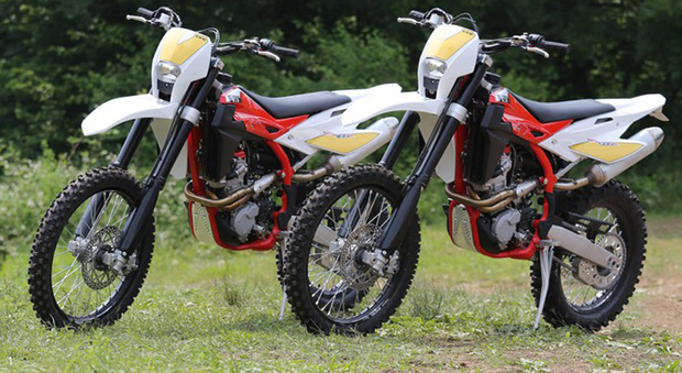 La Speedy Working Motorcycles lancia due nuove monocilindriche tassellate: la SWM RS 500 R e la RS 300 R