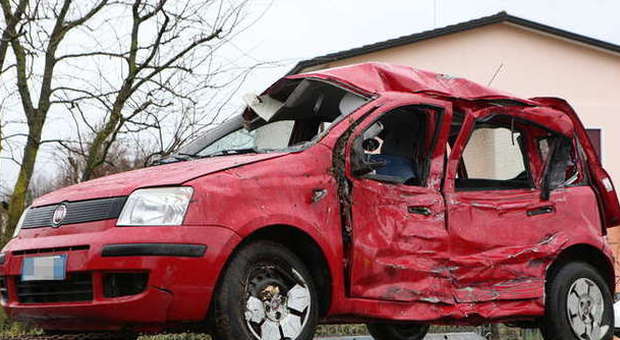 L'auto incidentata della vittima (PhotoJournalist)