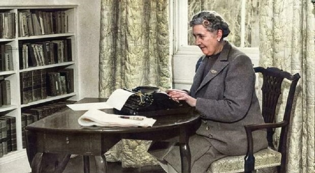 Turisti a casa di Agatha Christie, intrappolati per colpa di un temporale: «Come in un romanzo giallo». Cosa è successo