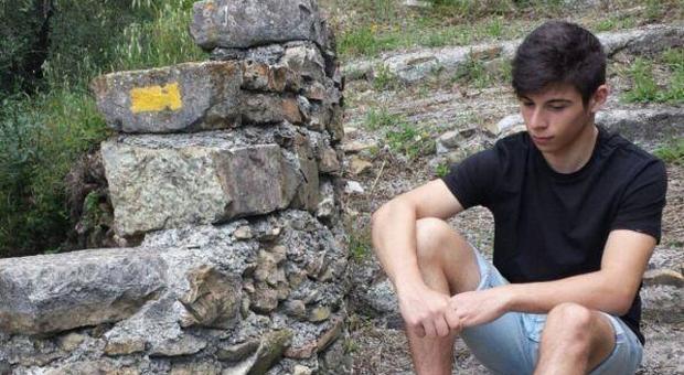 Alessio, 18enne italiano, trovato morto a Parigi: era uno studente modello