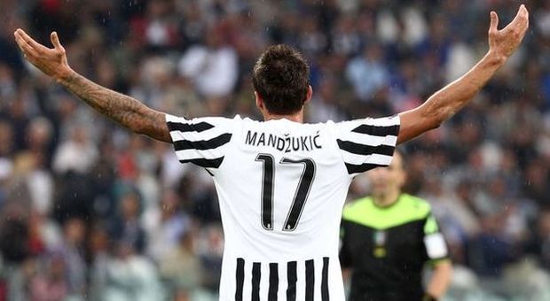 Juve, il dopo-Manchester passa per Palermo: Mandzukic recupera, è operazione rimonta