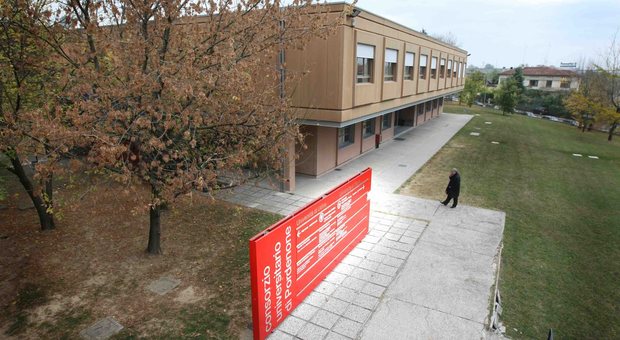 Una delle palazzine del campus di via Prasecco