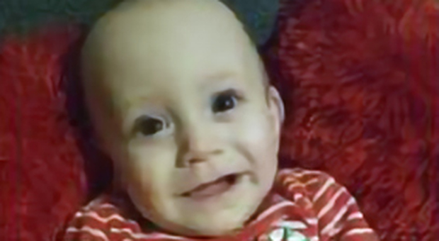 «Ha soltanto un raffreddore», ma il piccolo Liam muore a soli 16 mesi