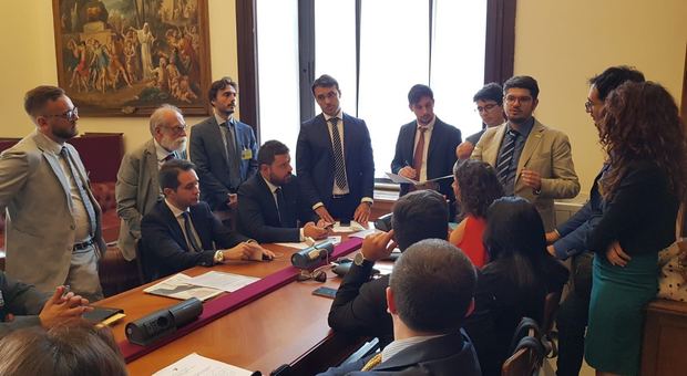 Esame di avvocati, deputati 5Stelle incontrano le associazioni forensi di Napoli e Catania