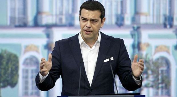 Grecia, Tsipras presenta il nuovo piano: tasse per 2% Pil. Oggi l'eurosummit