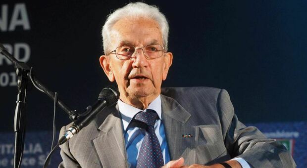 Morto Carlo Smuraglia, il presidente onorario dell'Anpi aveva 99 anni