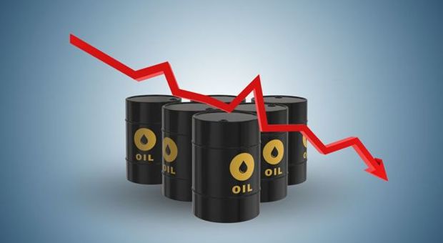 Petrolio in caduta libera: mercato Orso punta a taglio output fuori Opec