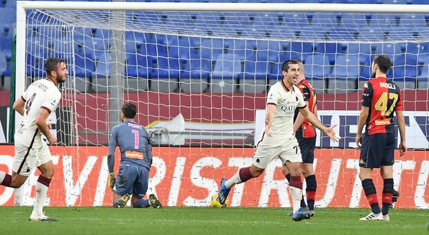 Pagelle di Genoa-Roma 1-3: Mkhi infinito, si porta a casa il pallone (8). Veretout, assist e muscoli (7)