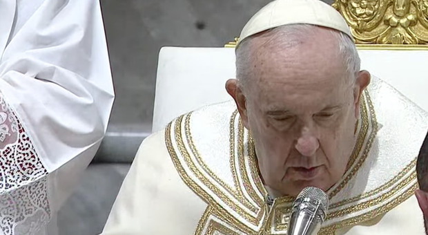 Papa Francesco, appello all'unità nella Chiesa: «Restiamo uniti, tutti siamo sotto il Vangelo e la Parola di Dio»