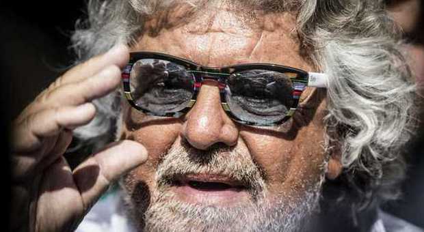 Quirinale, Grillo scrive a Mattarella: 9 "auspici" per il presidente
