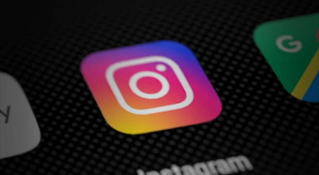 Instagram down, account bloccati e follower "scomparsi" in tutto il mondo
