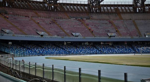 Stadio San Paolo, la pista per l'atletica diventa azzurra