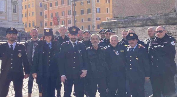 Roma, guardie giurate in piazza: «Stanchi di essere carne da macello, troppe agressioni sul lavoro»