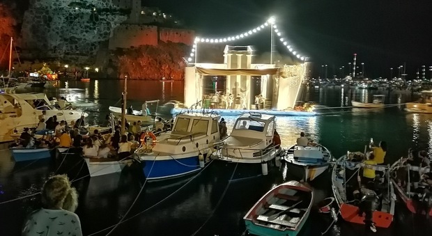 La barca di Forio vince la Festa di Sant'Anna dedicata all'acqua