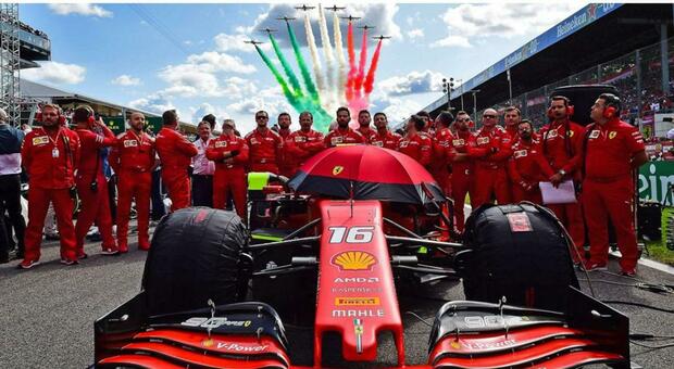 La Ferrari di Leclerc in pole lo scorso anno a Monza