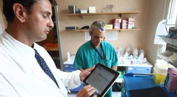 Arriva il tablet a prova di ebola, ecco come aiuterà nella cura dei pazienti