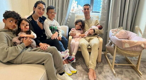 Cristiano Ronaldo, Georgina Rodriguez e i loro figli