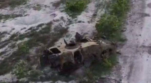 Blindato Puma 6x6 italiano distrutto in Ucraina. Mosca potrebbe esporlo come trofeo al Parco della Vittoria