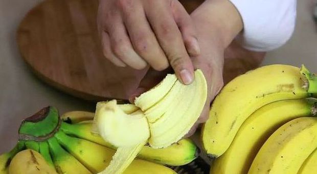 "Mangiare troppe banane può uccidere", ecco cosa succede all'organismo