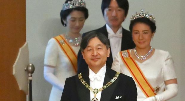 Il Giappone ha un nuovo imperatore: il 59enne Naruhito. «Pronto alle responsabilità»