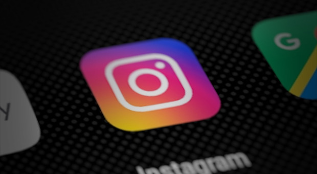 Instagram down, account bloccati e follower "scomparsi" in tutto il mondo