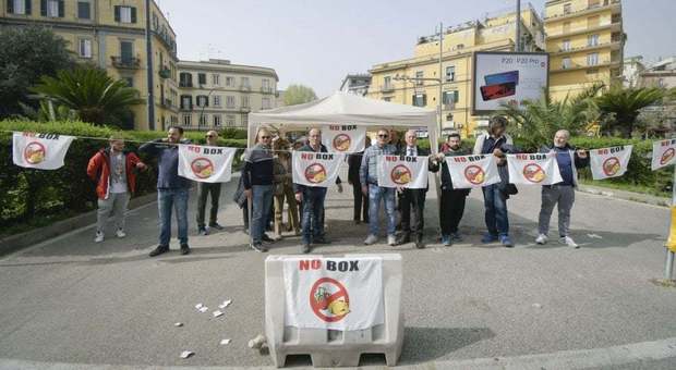 Napoli, il Comune apre ai box di piazza degli Artisti: «Lavori necessari»