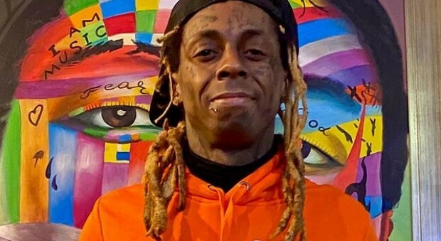 Il rapper Lil Wayne rischia 10 anni di carcere per detenzione illegale di armi da fuoco