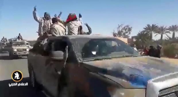 Libia, Serraj: «Haftar ha tradito non troverà altro che fermezza»