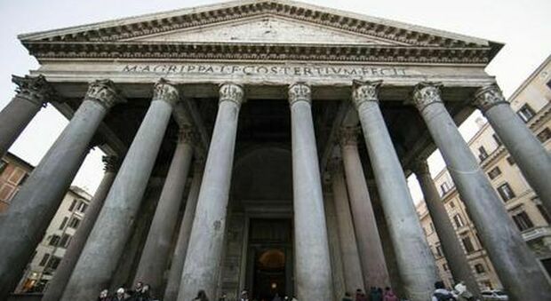 Roma, il Pantheon sarà a pagamento nel 2023? Il ministro Sangiuliano: «Cercheremo di esentare i cittadini romani»