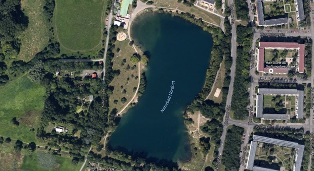 Germania, incubo serial killer: trovati corpi fatti a pezzi in un lago