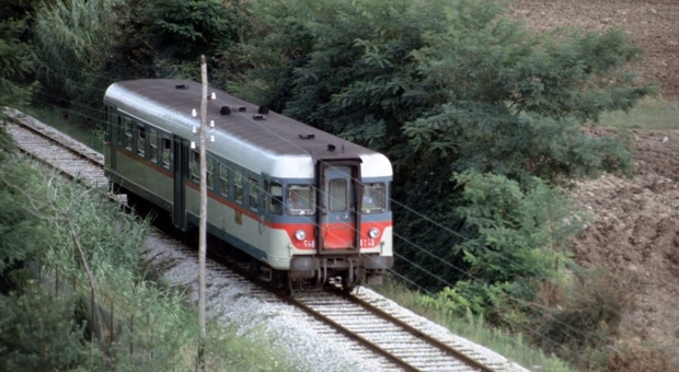 Il treno sull'ex ferrovia Fano-Urbino