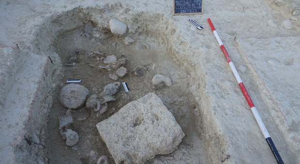 Montecchio, scoperto un nuovo tipo di sepoltura nella necropoli del Vallone di San Lorenzo